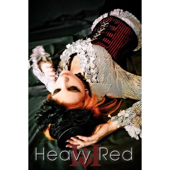 Heavy Red Hearts Striped Top - Picture 4 of 6